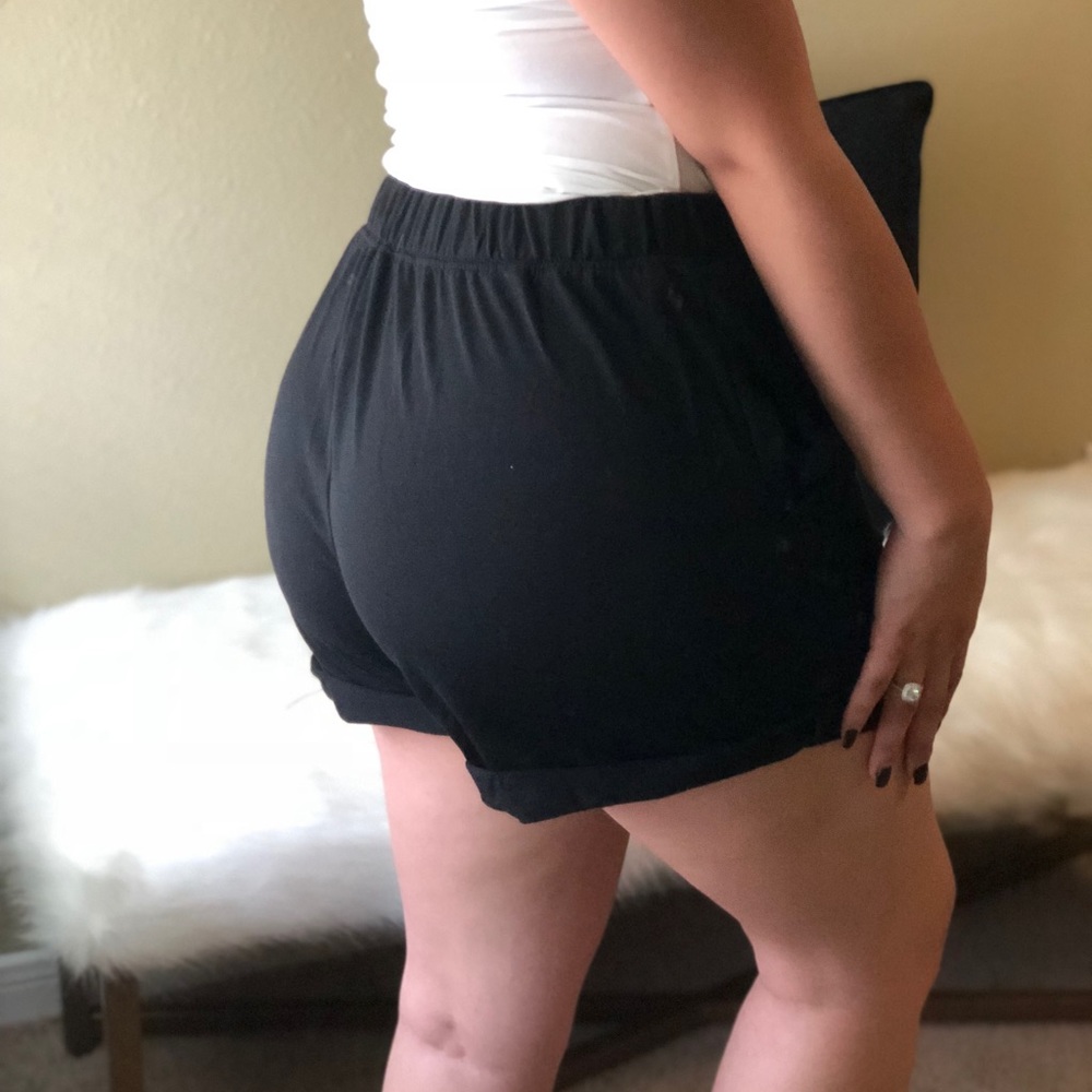 Addy Shorts - Picture 2 of 2